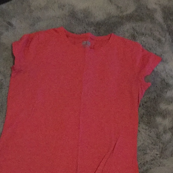 T-shirts in various colors - Picture 2 of 4